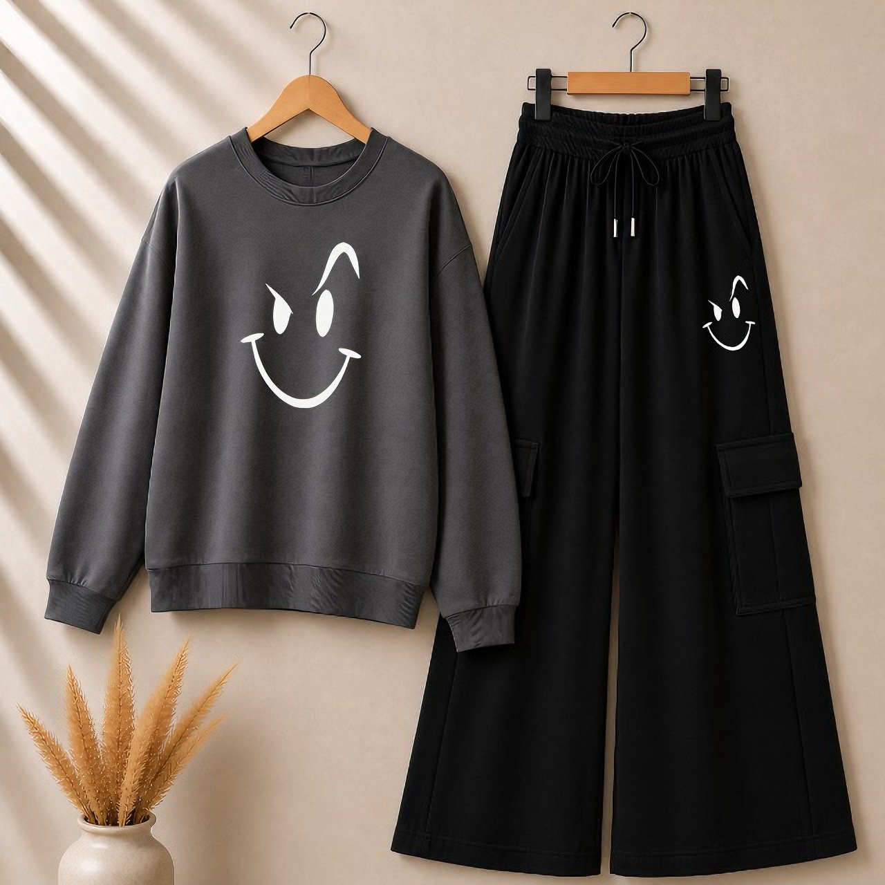 Women's 2 Piece Smiley Face Print
